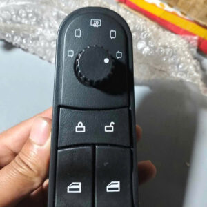 Alternative view of Công Tắc Nâng Hạ Kính Howo A7