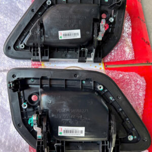 Alternative view of Tay Mở Cửa Ngoài Howo MAX